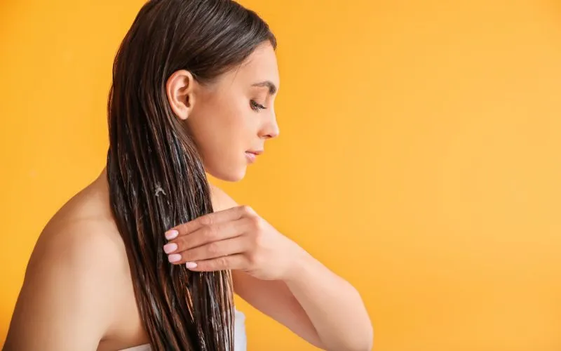 Side Effects of Applying Vicks on Hair
