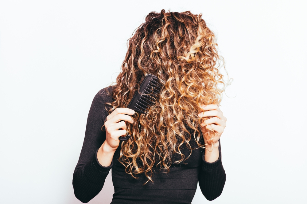 Benefits of Using a Wide Tooth Comb